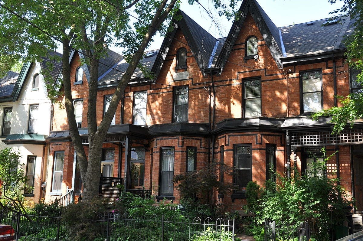 Toronto Beaches Neighbourhood Housing