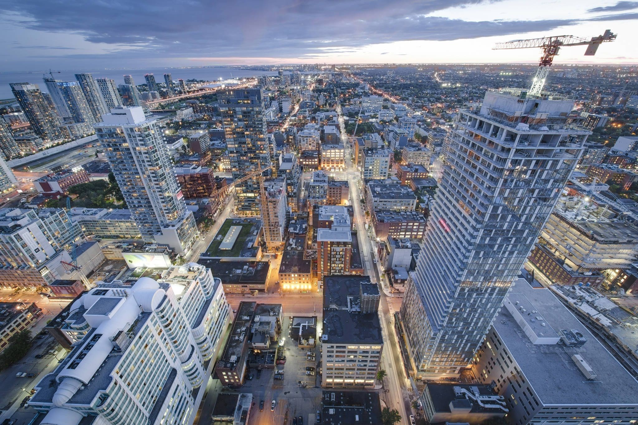 bán nhà ở toronto canada