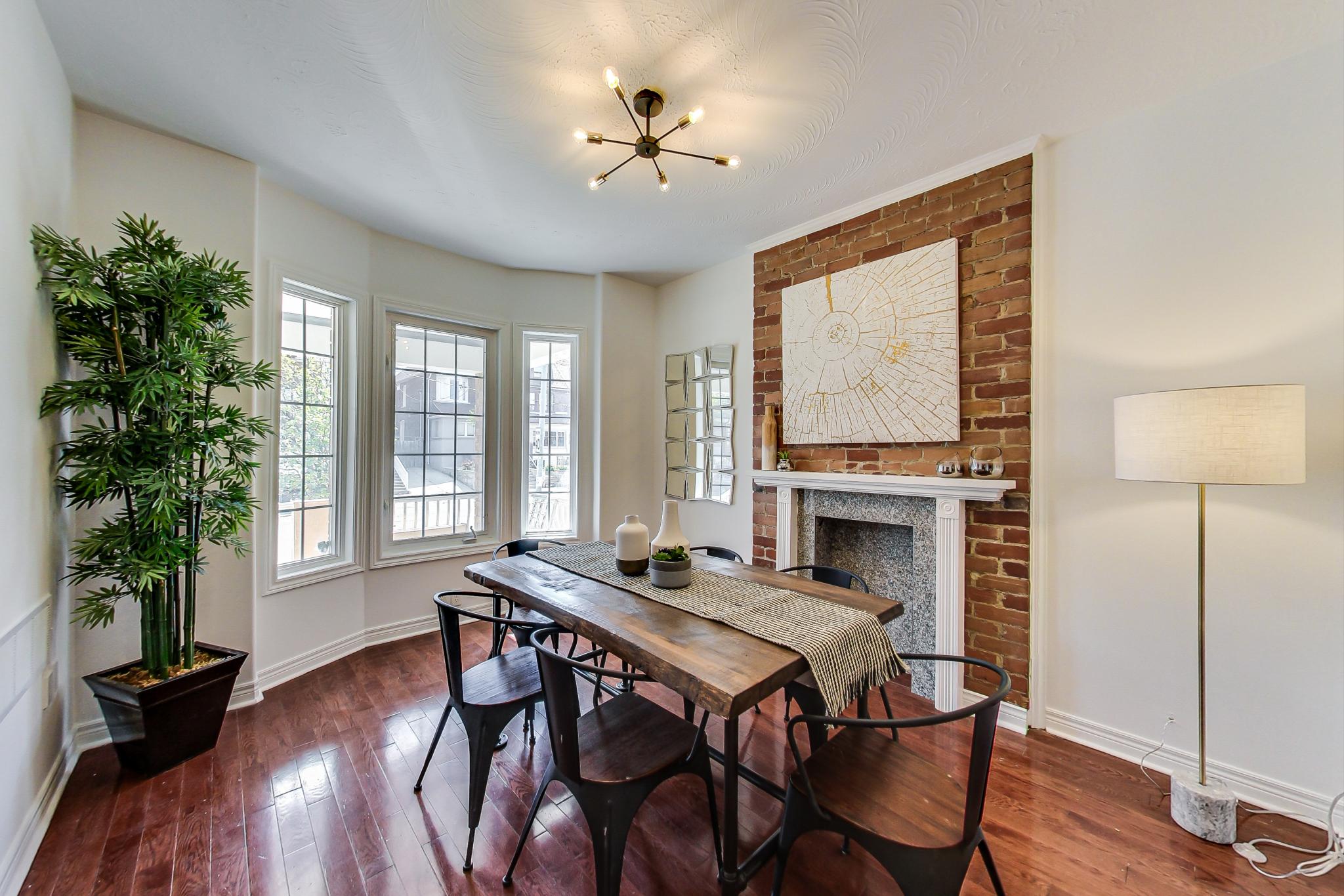 Dining Room of a toronto real estate listing