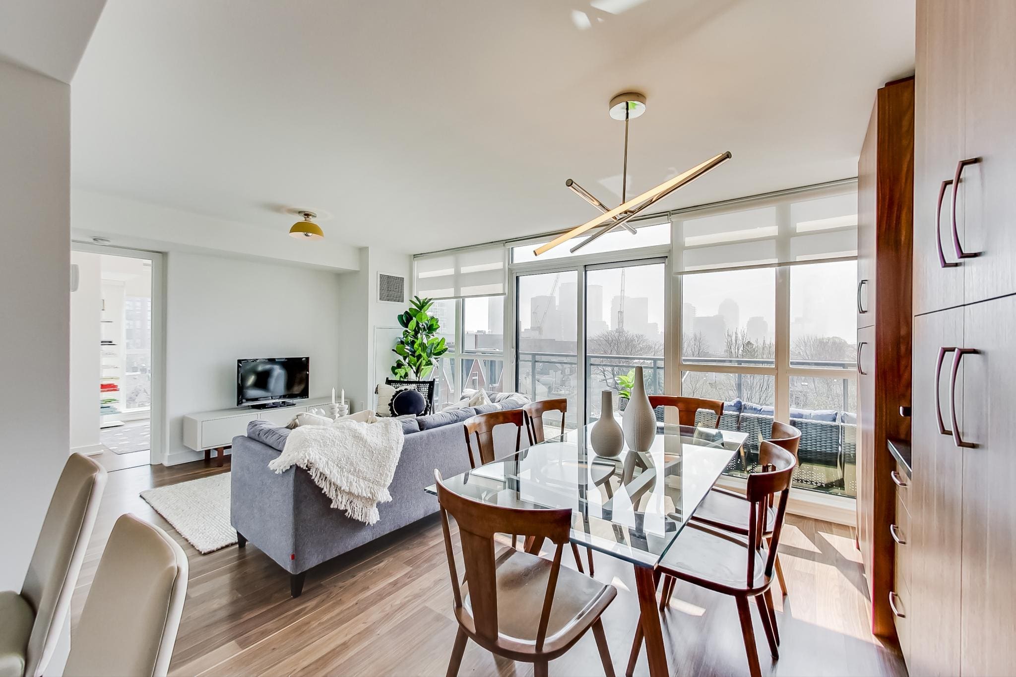 Buying A Toronto Condo In 2022 Ryan Roberts Toronto Real Estate